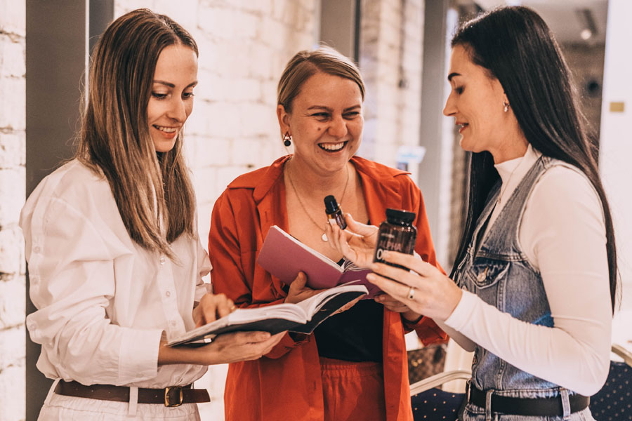 Cum să folosești uleiurile esențiale pentru leadership și productivitate